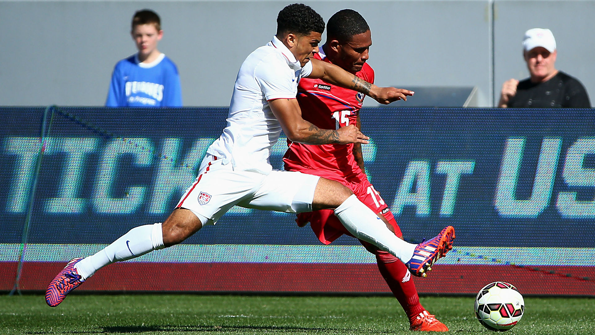 Deandre Yedlin - 071215 - Getty - FTR